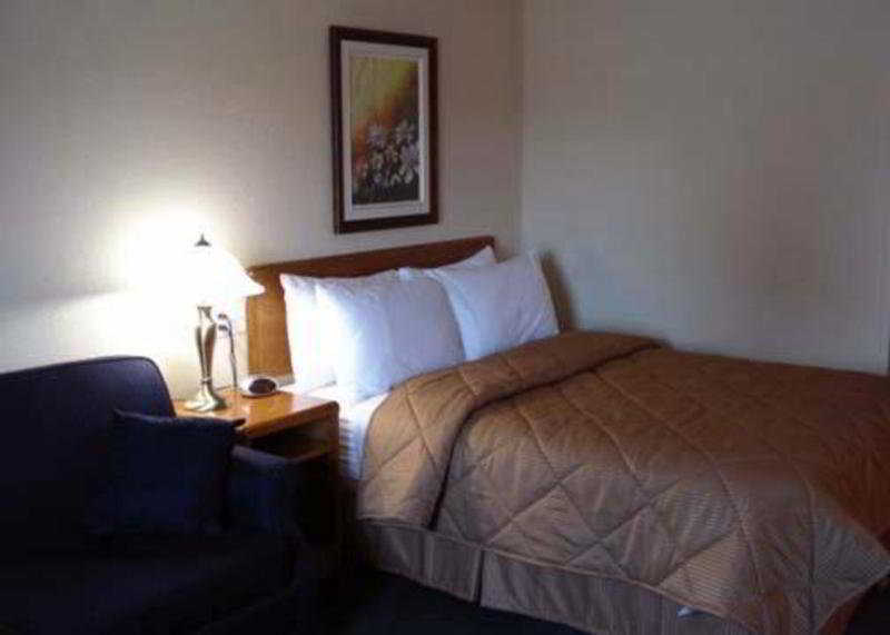Rodeway Inn Grand Falls Phòng bức ảnh